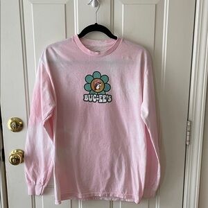 BUC-EE’S. Long Sleeve Tee Shirt. Size M